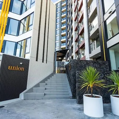Studio Apartment In Union Building